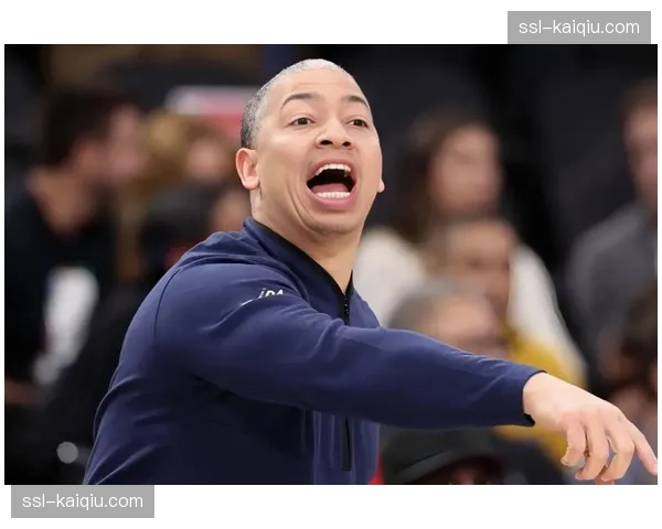 关键时刻抉择：泰伦·卢在最后18秒落后1分时未请求暂停引热议